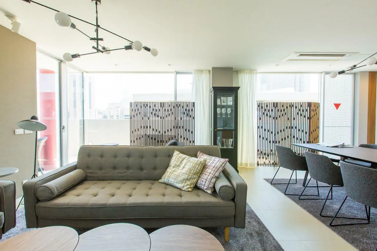 أوساكا Minn Umeda North اليابان